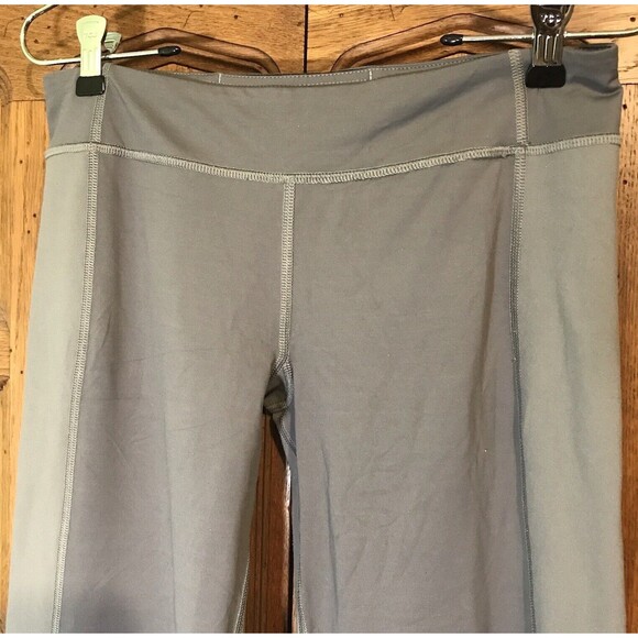 Lululemon Activewear Pants Women's 6 Tall Bi-tone Gray Flare Leg Yoga Leggings - Picture 2 of 10